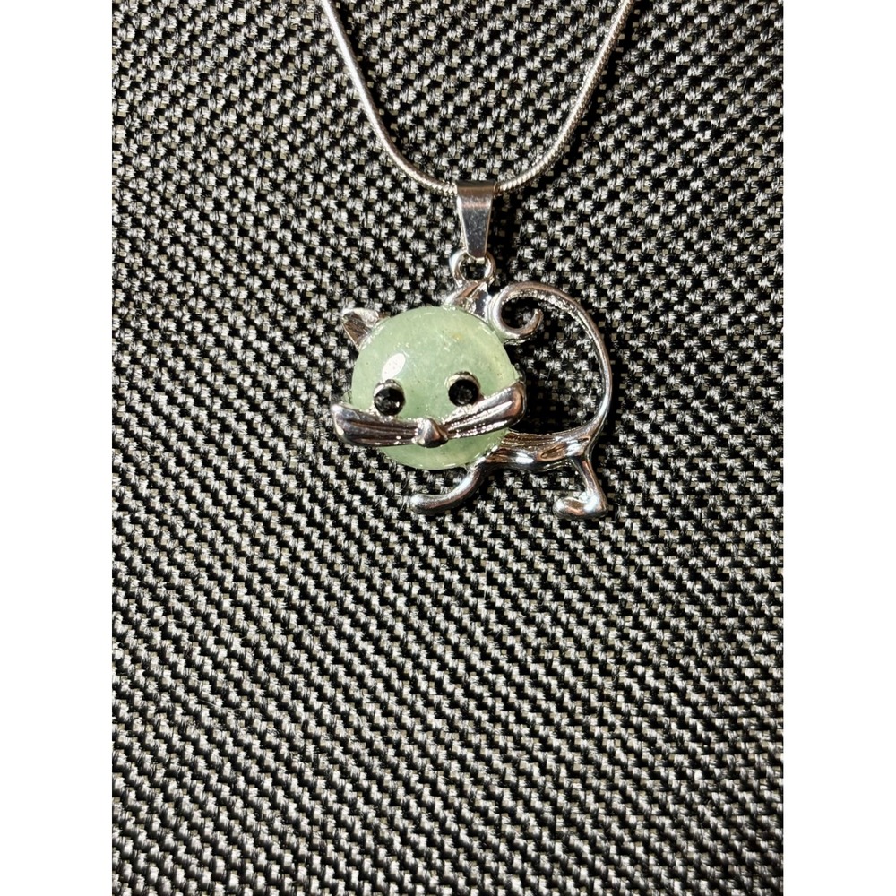 Green Aventurine Cat Pendant Necklace Silver Tone Stainless Steel Snake Chain